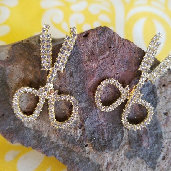 ✂️HAIR STYLIST Cute Earrings Clear Stones - NWOT✂️ - Picture 3 of 6